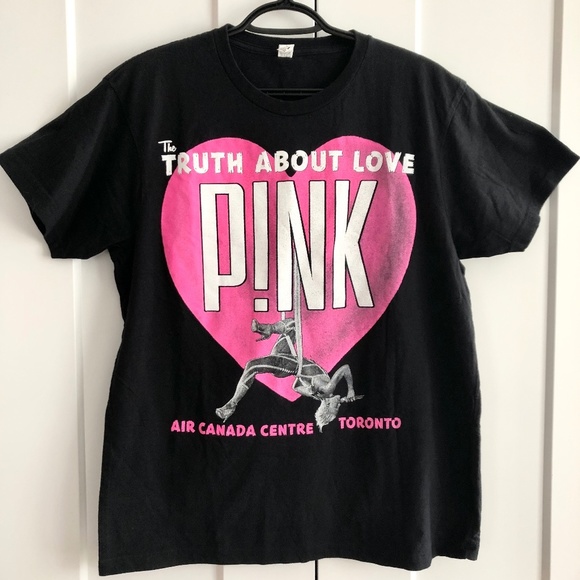 Pink, The Musician Tops - Pink, Concert T shirt, 2013, Size L, The Truth About Love Tour, Good Condition